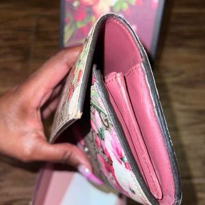 Gucci Floral print Wallet